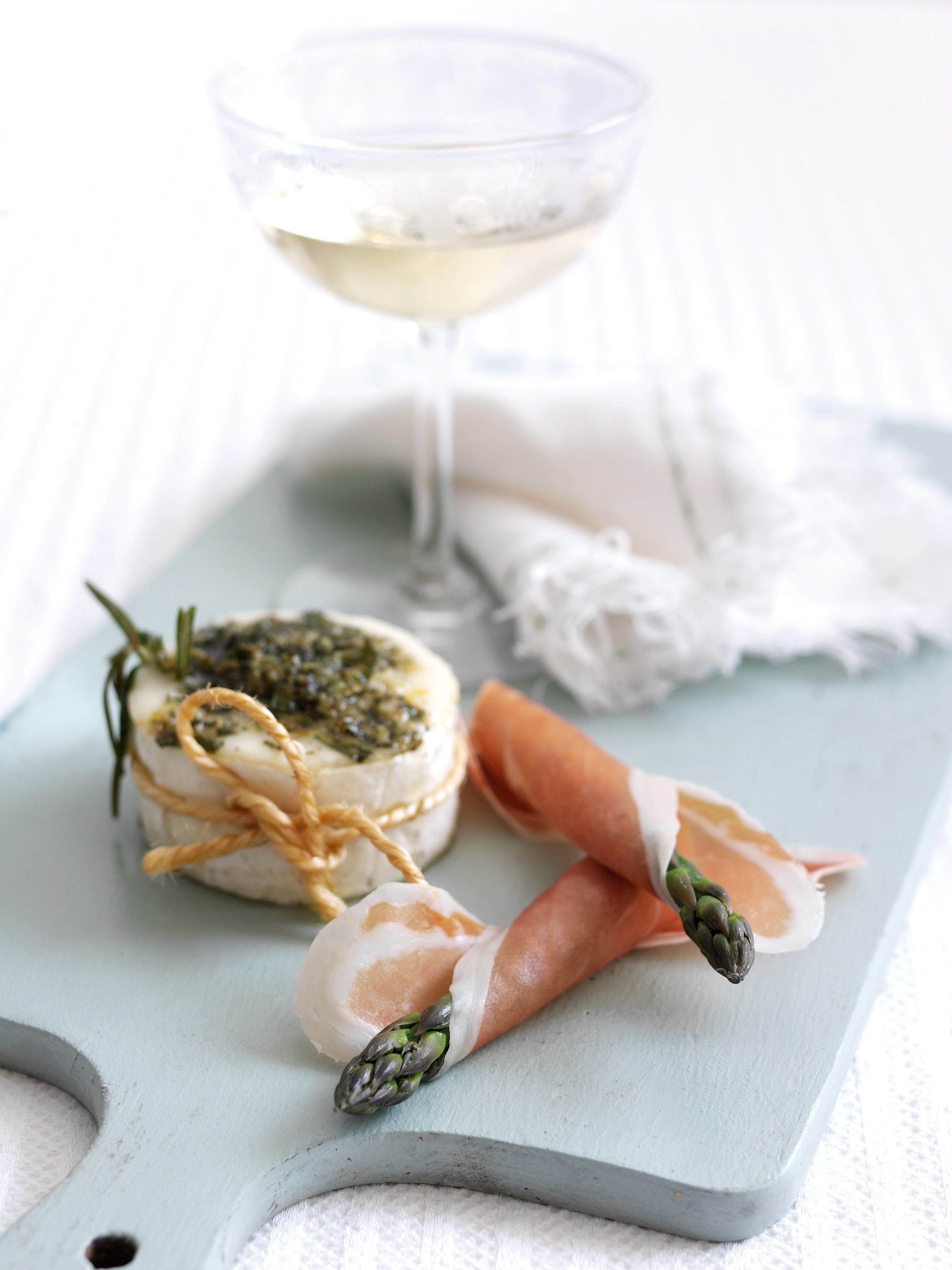 Parma Ham wrapped asparagus dippers with goat’s cheese