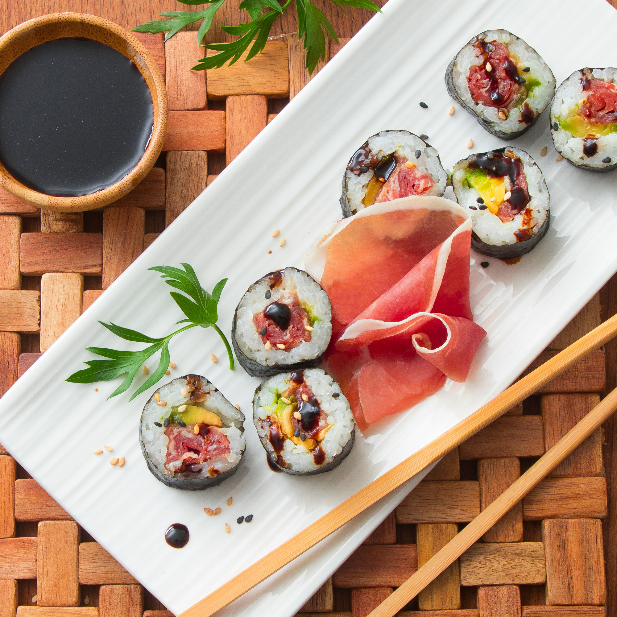 Hosomaki with Parma Ham and avocado Consorzio del Prosciutto di Parma